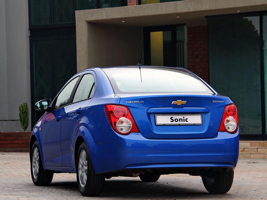  Chevrolet Sonic Sedan 2012 года  (ZA) (фото 2 из 8)